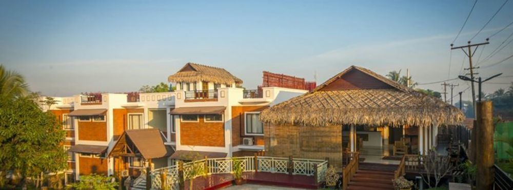 Hotel Queen Jamadevi Moulmein Extérieur photo