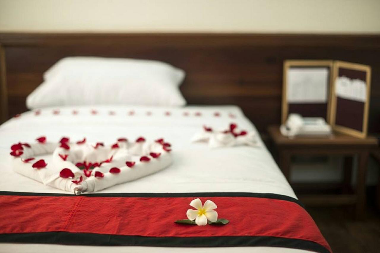 Hotel Queen Jamadevi Moulmein Extérieur photo