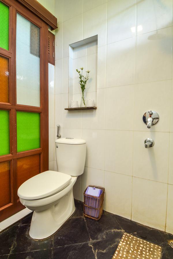 Hotel Queen Jamadevi Moulmein Extérieur photo